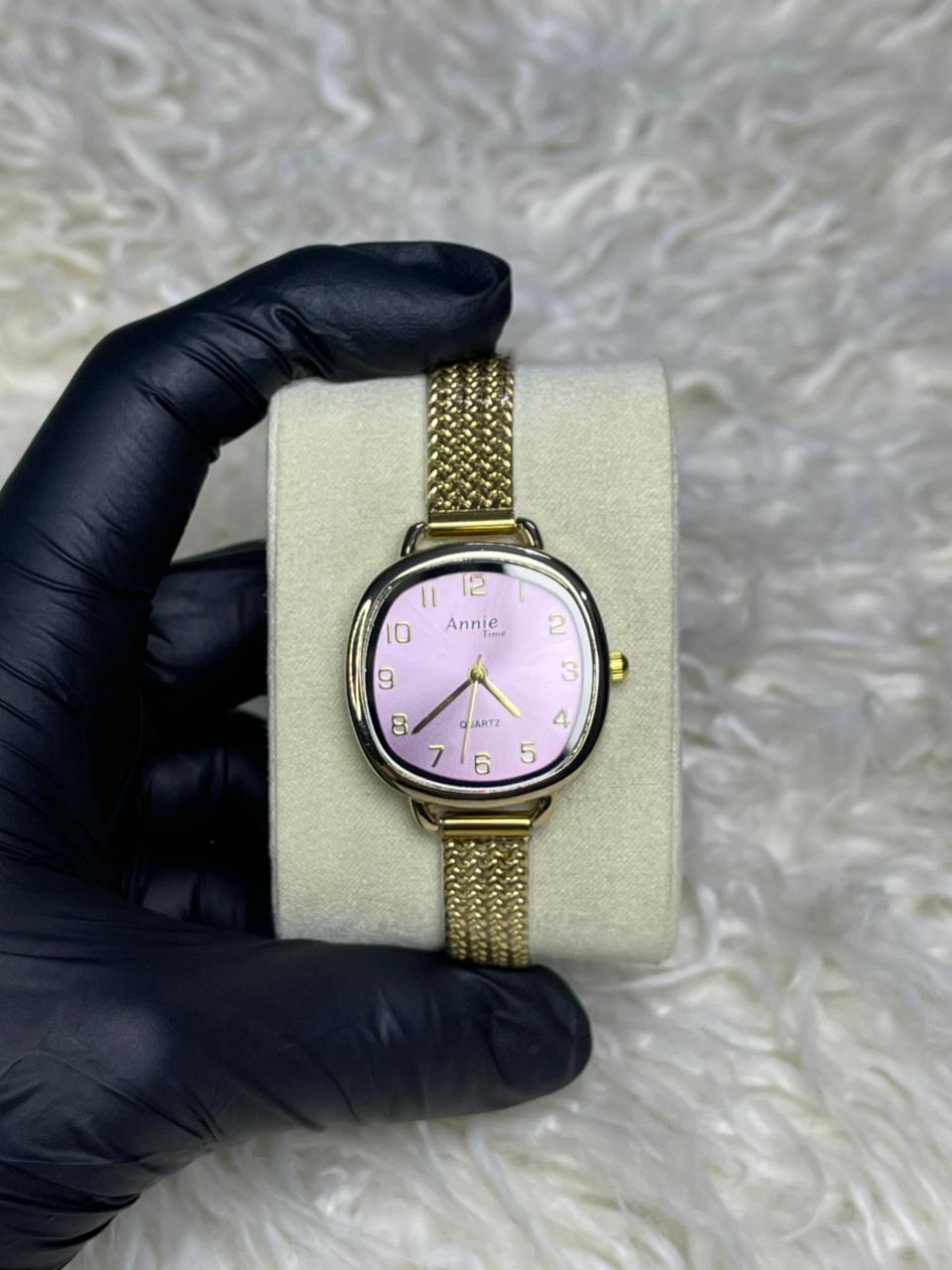 Annie Time Golden Chain Pink Dial
